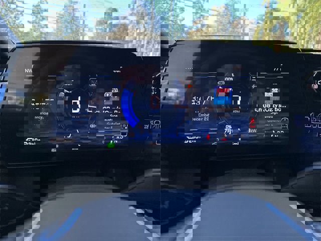 New 2026 Chevrolet Equinox EV LT image 10