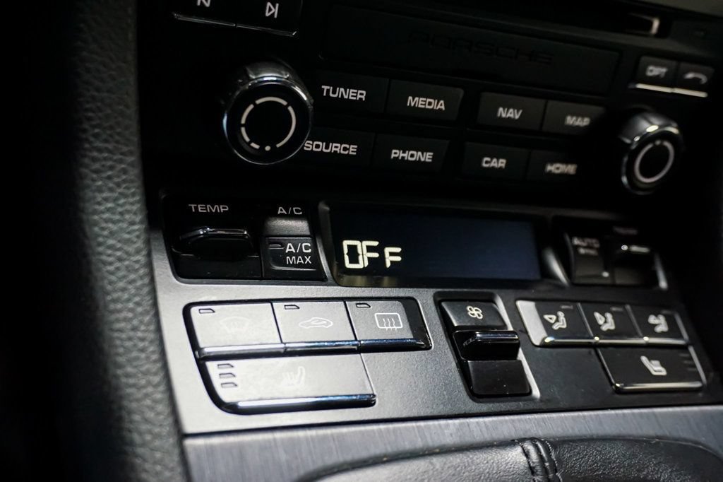 Used 2019 Porsche 718 Cayman RWD image 25