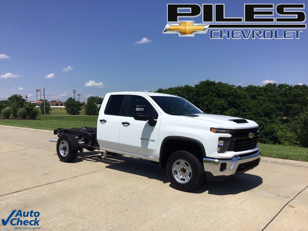 Used 2025 Chevrolet Silverado 2500 W/T w/ WT Convenience Package image 1