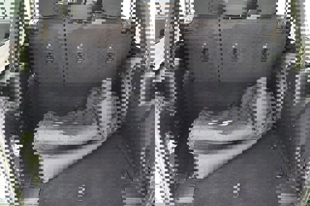 Used 2023 Jeep Wrangler Unlimited w/ Cold Weather Group image 29