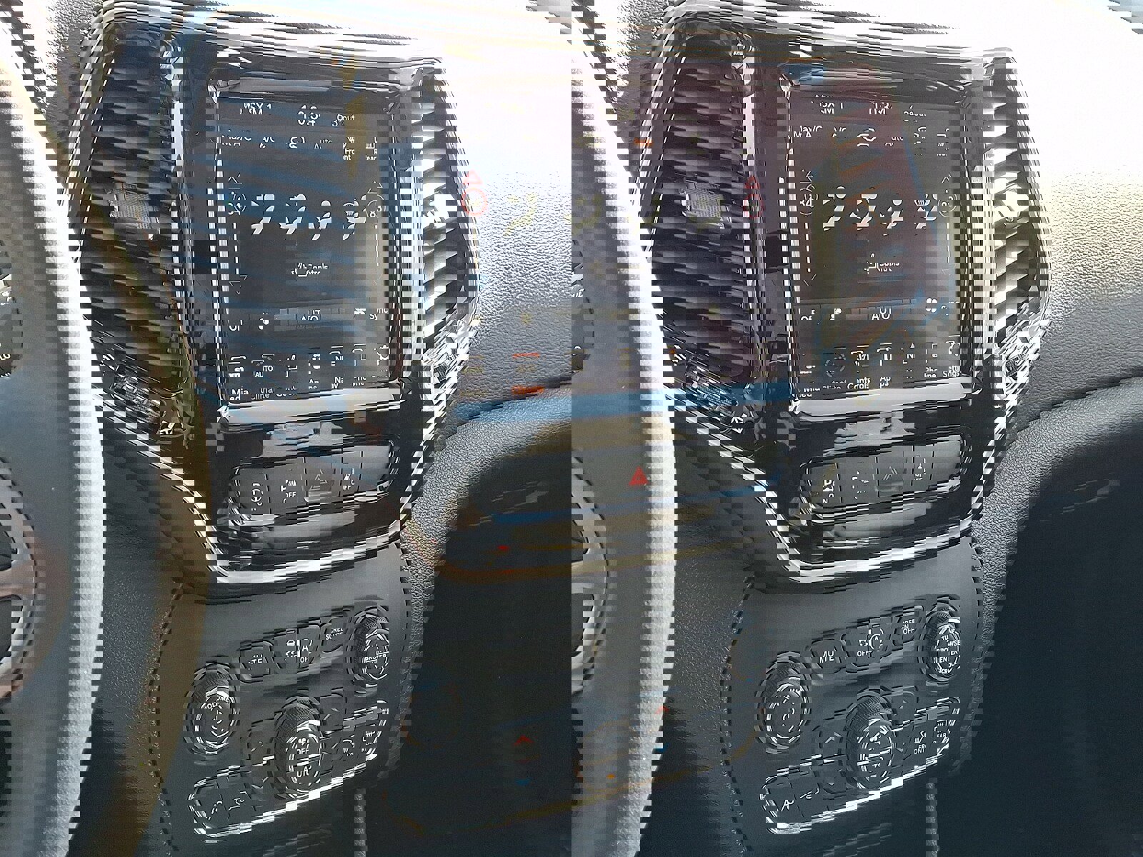 Used 2021 Jeep Cherokee Limited w/ Elite Package image 16