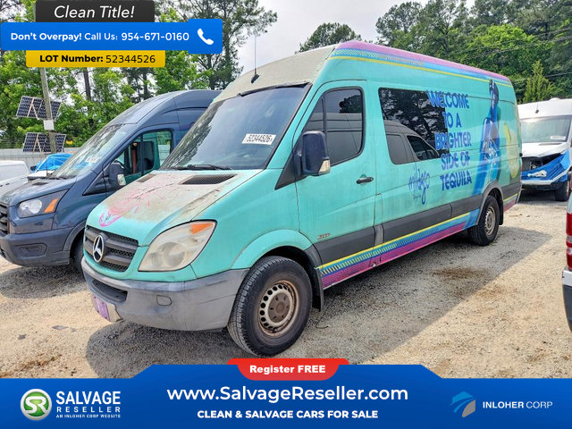 Used 2012 Freightliner Sprinter 2500 RWD image 1