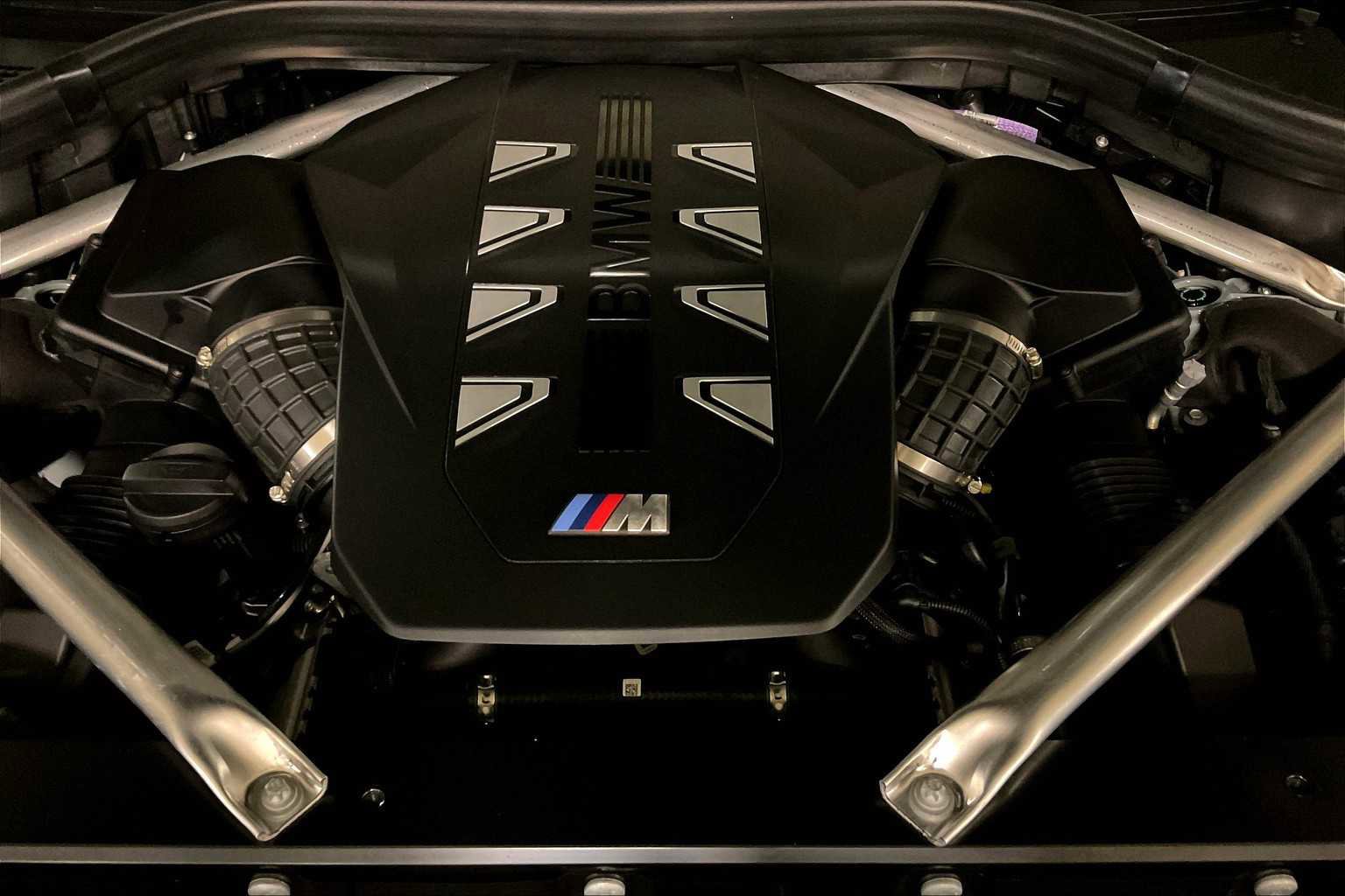 New 2026 BMW X7 M60i image 17