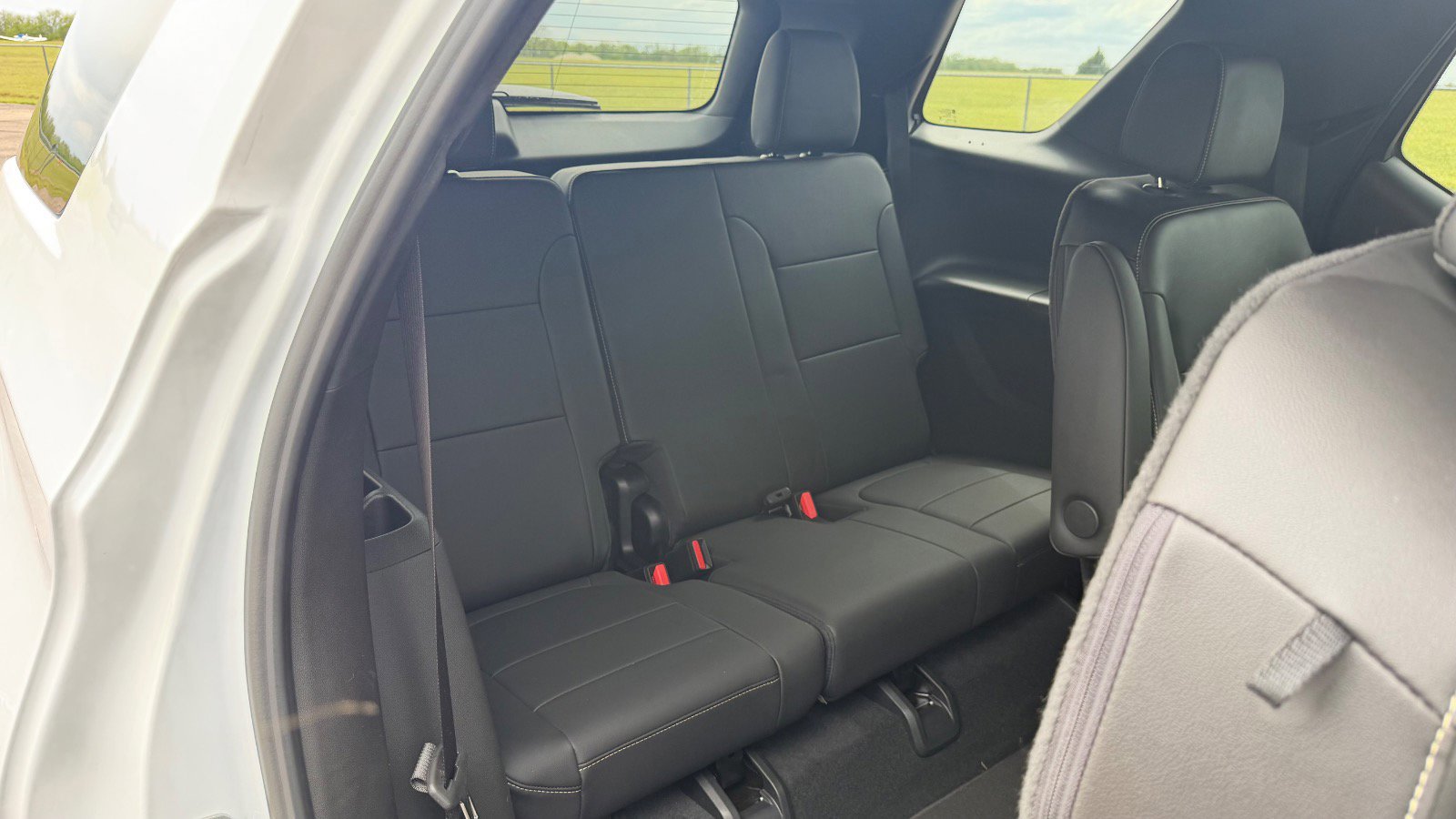 Used 2023 Chevrolet Traverse LT FWD image 23