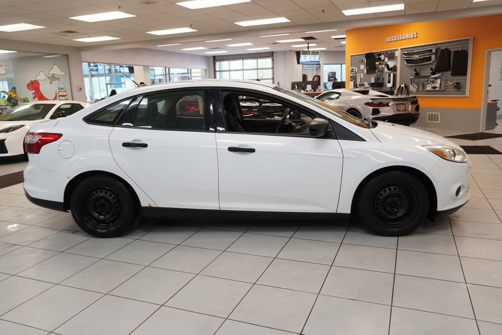 Used 2012 Ford Focus S FWD image 12