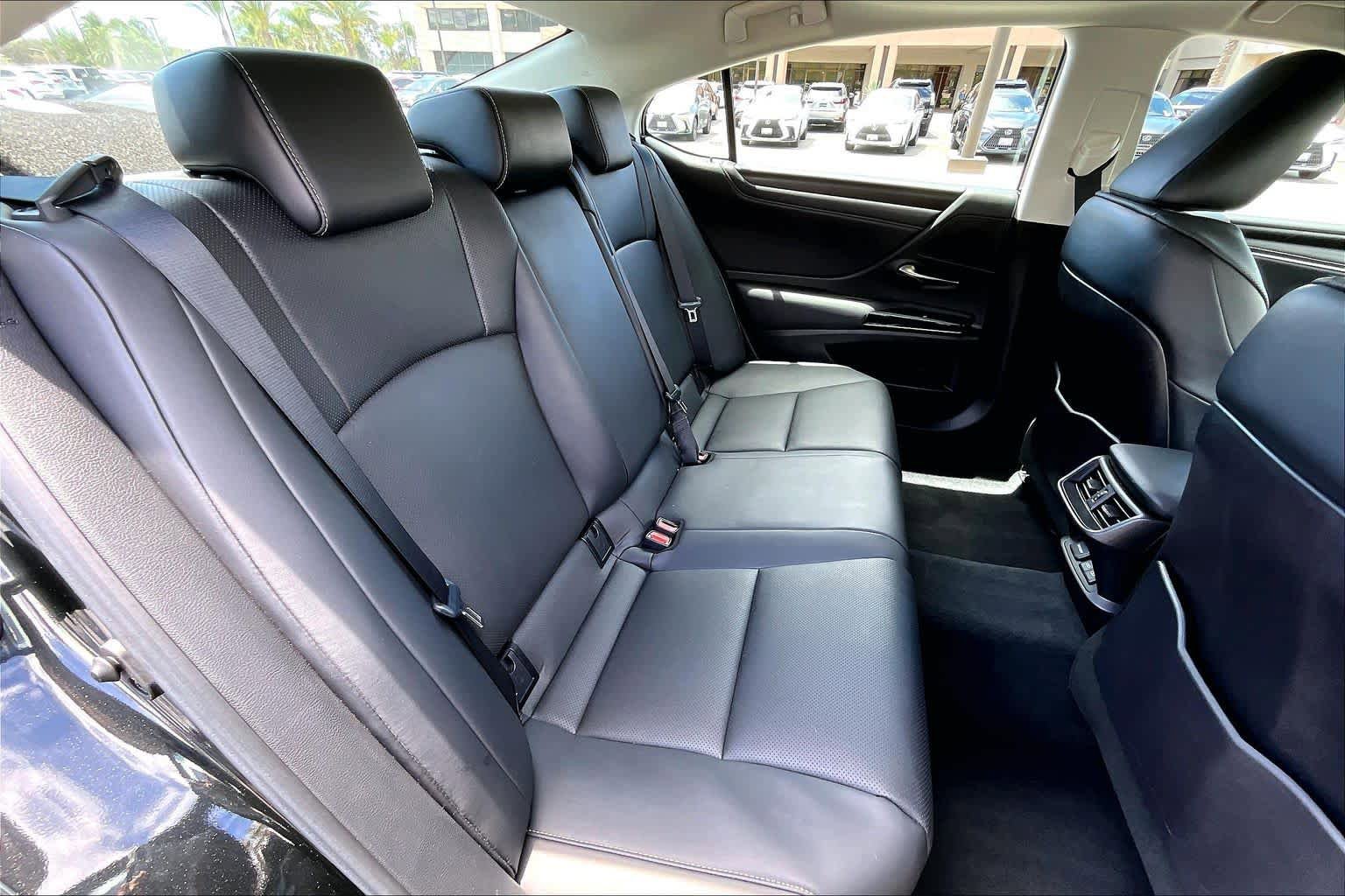 Used 2023 Lexus ES 250 w/ Premium Package AWD/4WD image 19