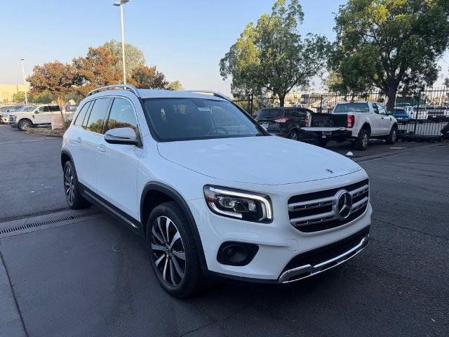 Used 2022 Mercedes-Benz GLB 250 image 3