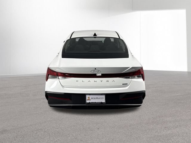 Used 2025 Hyundai Elantra Hybrid FWD image 43