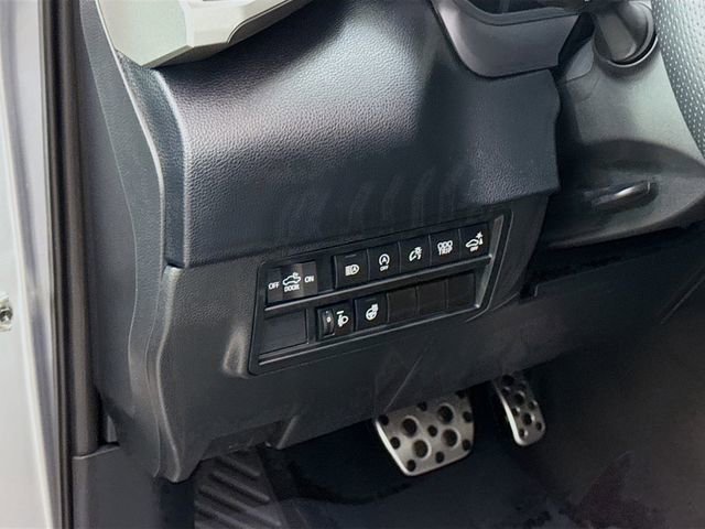 Used 2022 Toyota Tundra SR5 w/ TRD Sport Package AWD/4WD image 10