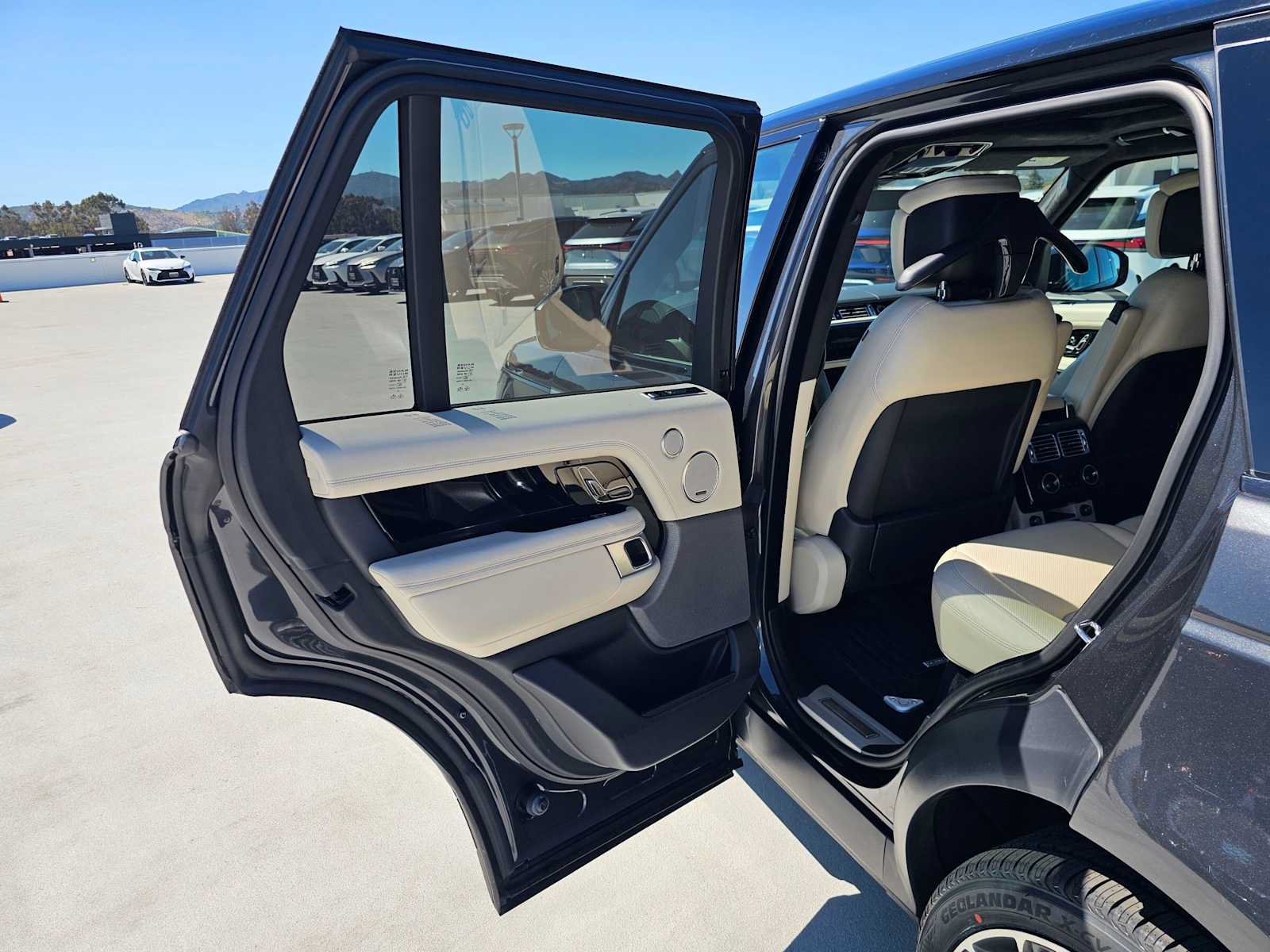 Used 2020 Land Rover Range Rover HSE AWD/4WD image 15