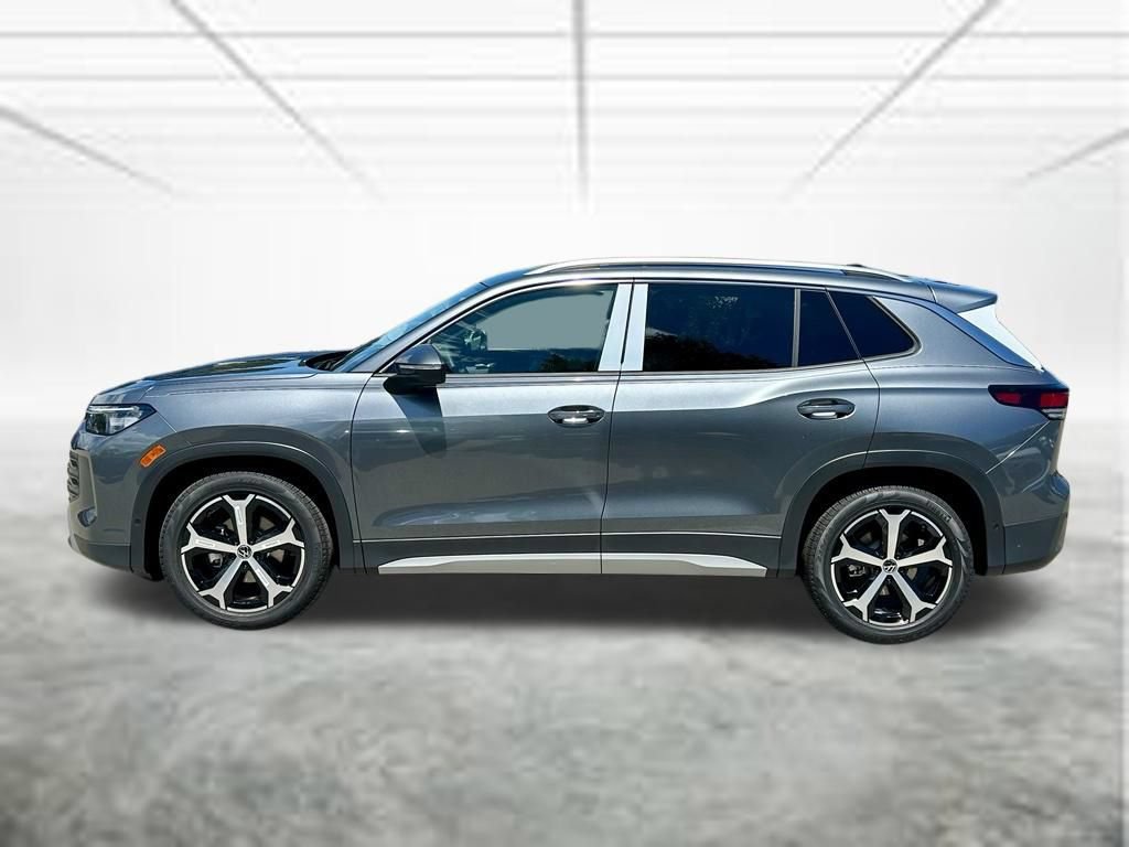 New 2026 Volkswagen Tiguan SE FWD image 8