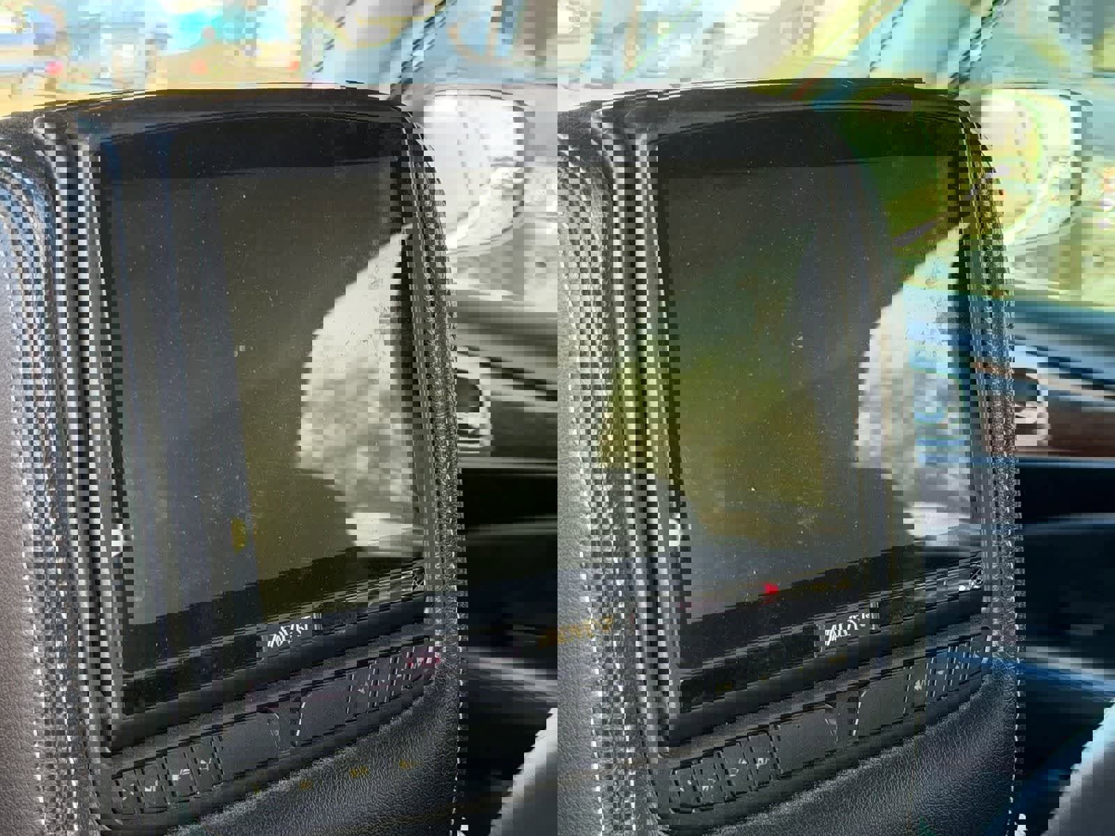 Used 2018 Nissan Pathfinder Platinum image 31