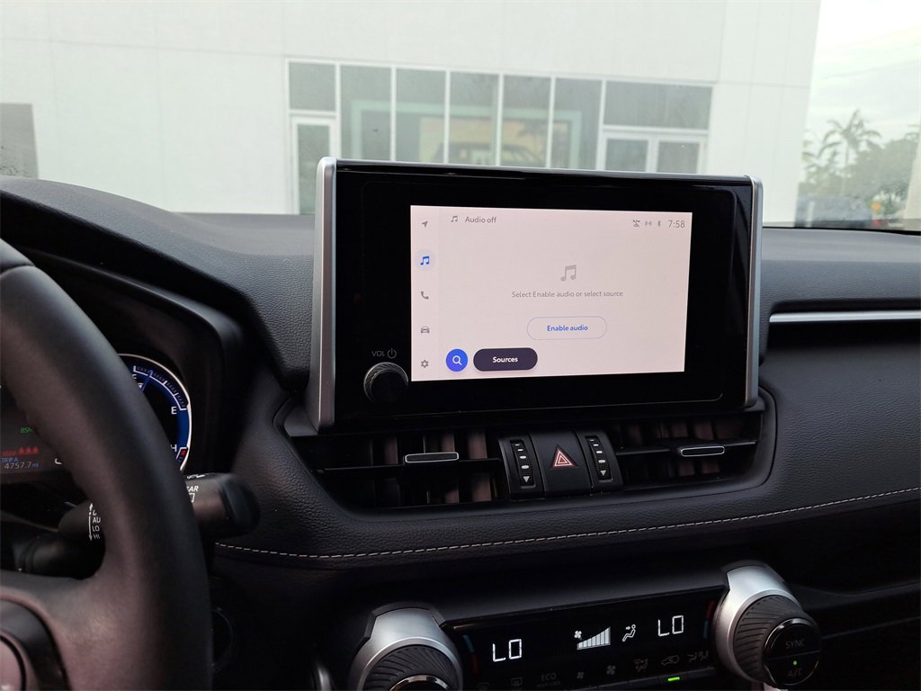 Used 2023 Toyota RAV4 XLE Premium image 20