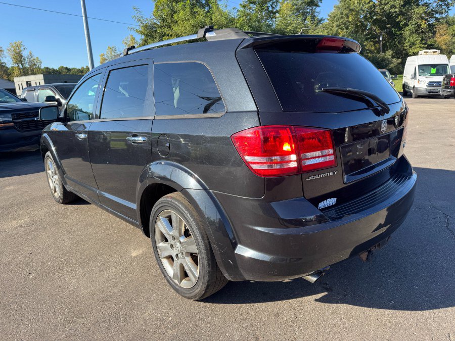 Used 2009 Dodge Journey R/T w/ Convenience Group II FWD image 3