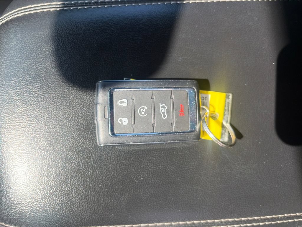 Used 2024 Jeep Grand Cherokee Altitude AWD/4WD image 28