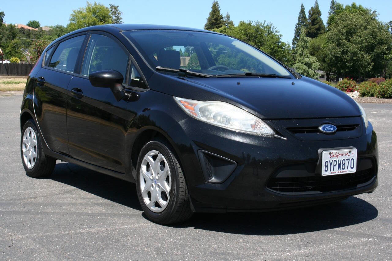 Used 2012 Ford Fiesta S FWD image 1