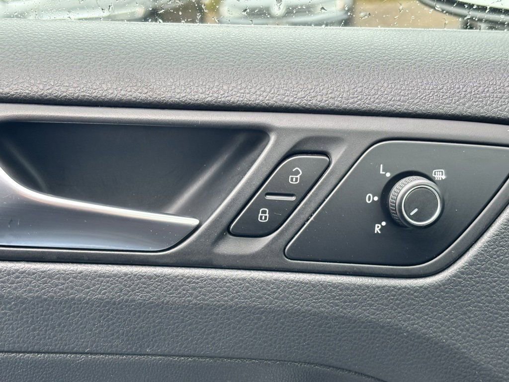 Used 2016 Volkswagen Jetta SEL image 19