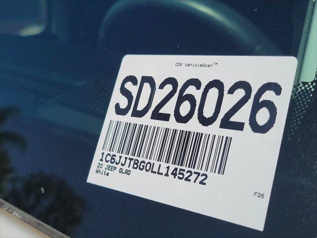 Certified 2020 Jeep Gladiator Rubicon AWD/4WD image 31