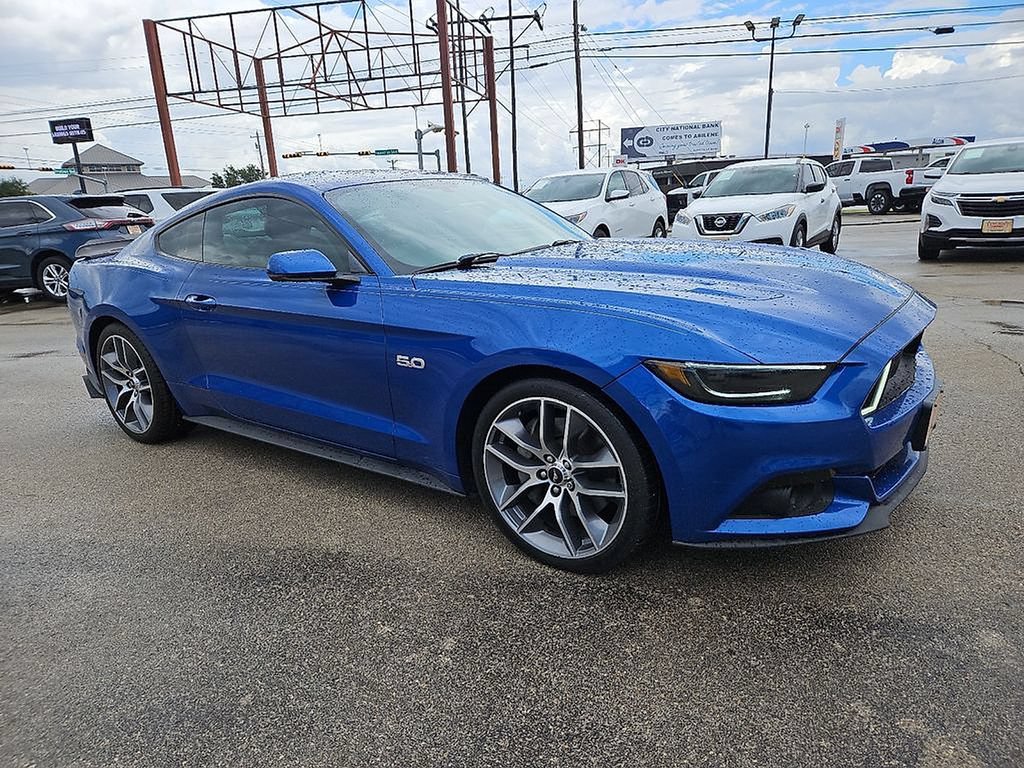 Used 2017 Ford Mustang GT Premium w/ Equipment Group 401A RWD image 10