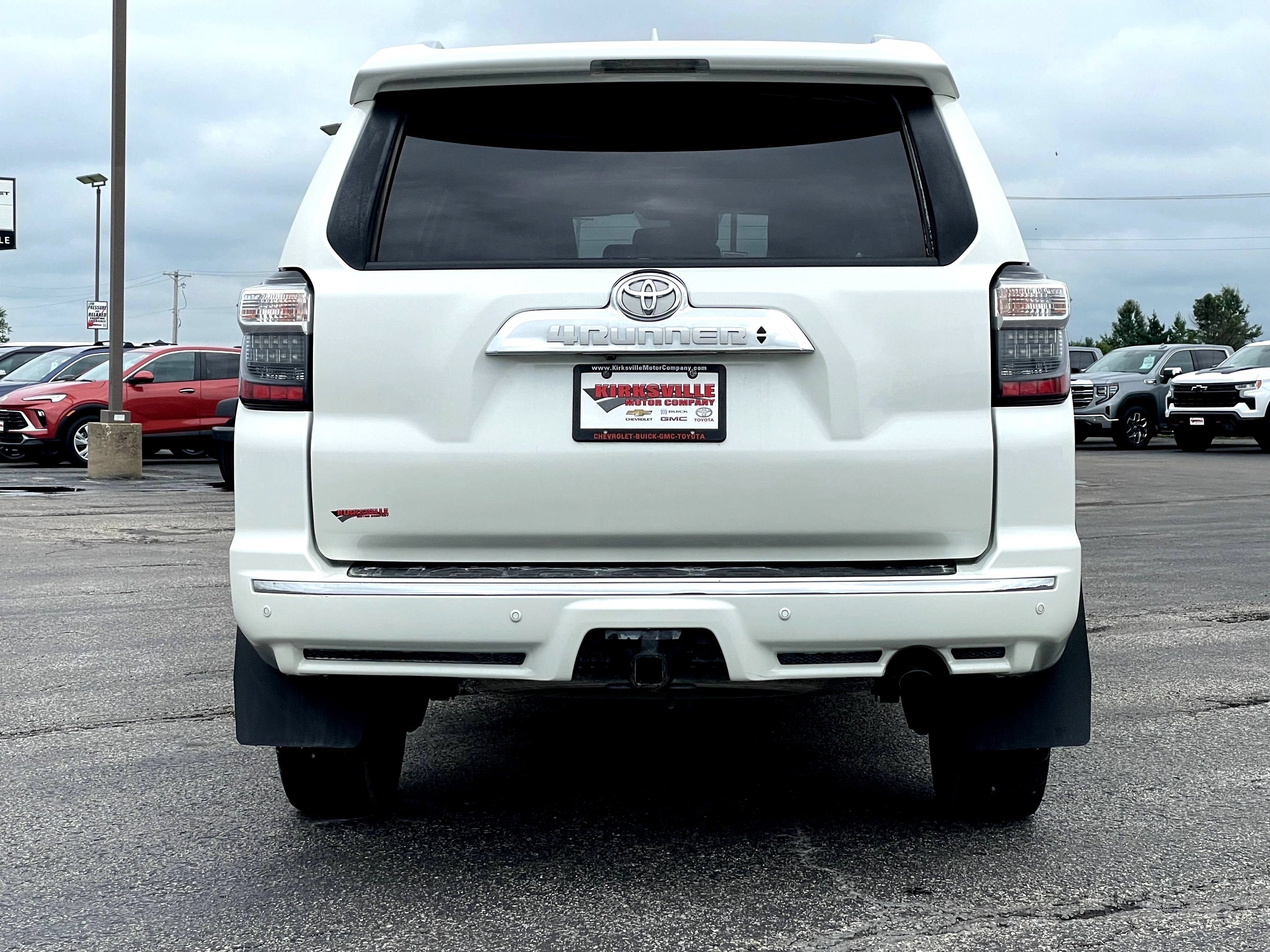 Used 2020 Toyota 4Runner Limited AWD/4WD image 5