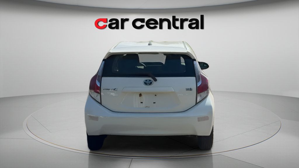Used 2015 Toyota Prius C Two FWD image 6