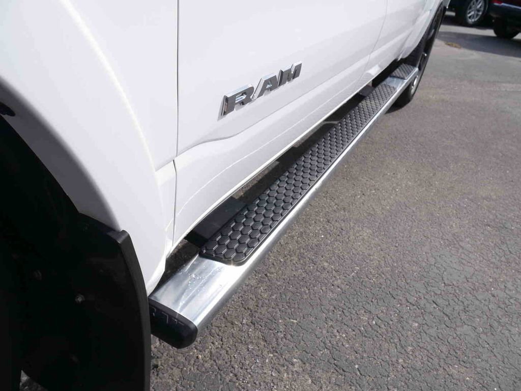 Used 2023 RAM 1500 Limited w/ Body-Colour Bumper Group image 34