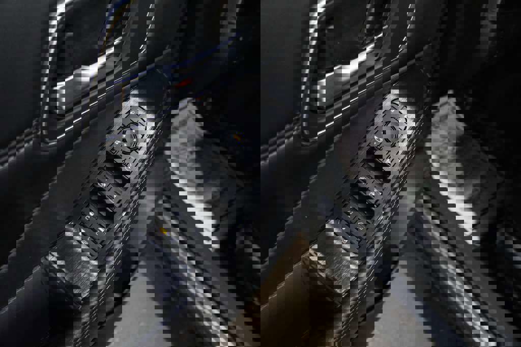 Used 2021 Nissan Rogue SV w/ Premium Package image 19