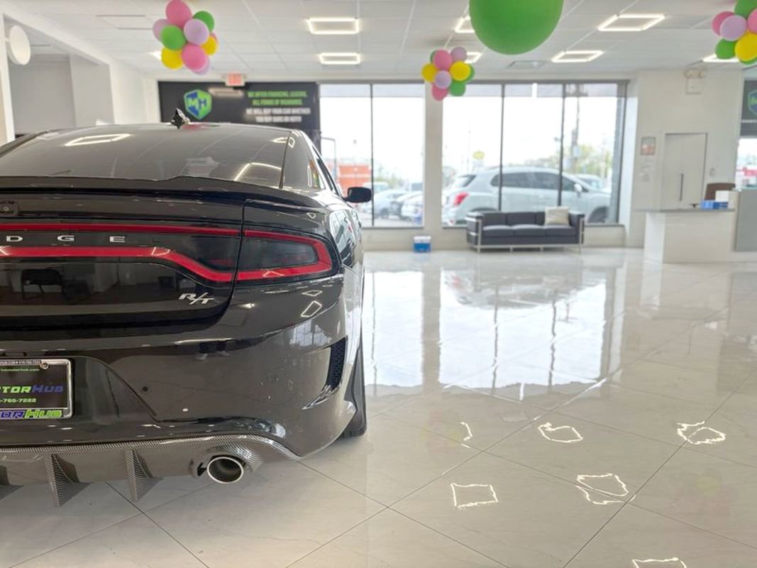 Used 2021 Dodge Charger R/T w/ Driver Convenience Group RWD image 14