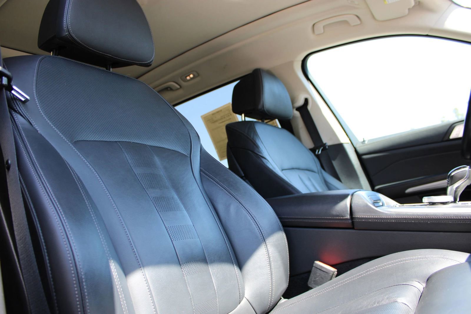 Used 2022 BMW X7 xDrive40i w/ Premium Package image 21