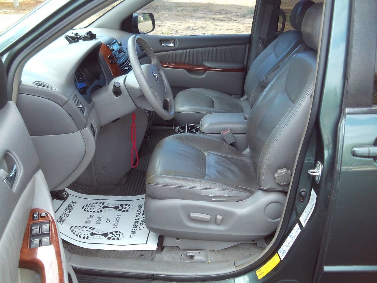 Used 2004 Toyota Sienna XLE image 16