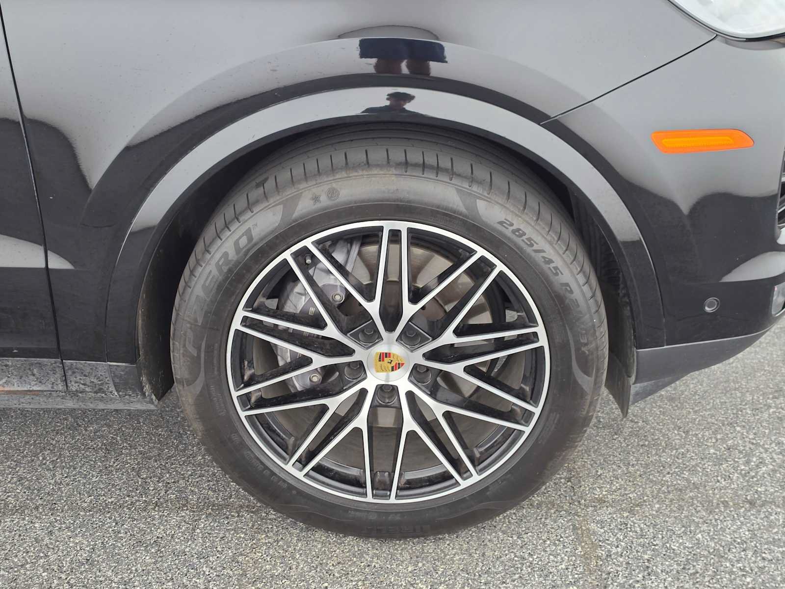 Used 2024 Porsche Cayenne Coupe AWD/4WD image 9