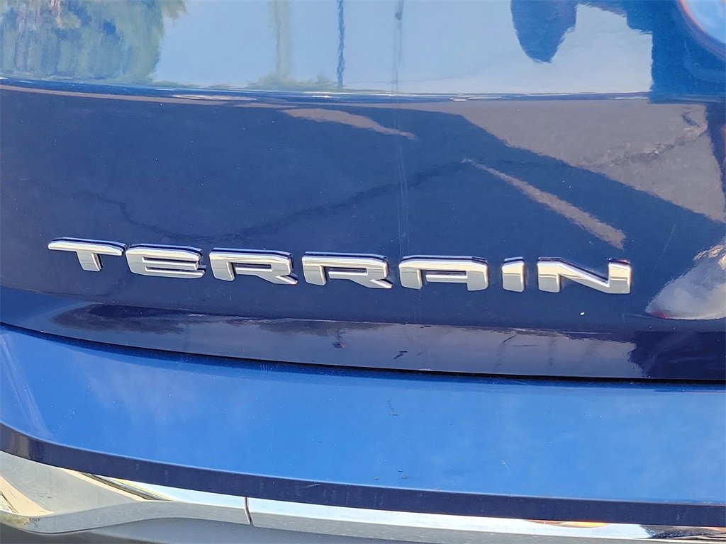 Used 2023 GMC Terrain SLT image 28