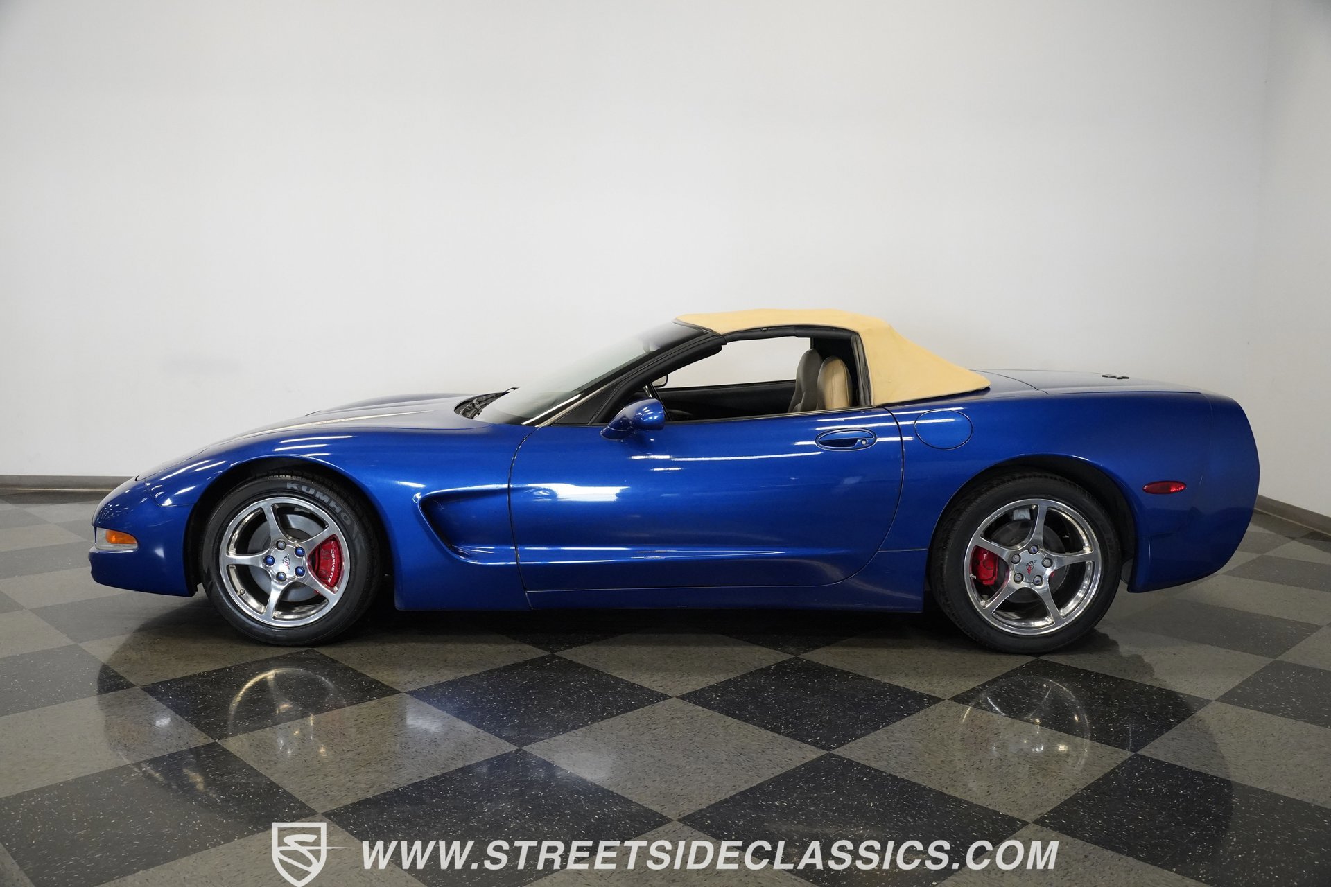 Used 2002 Chevrolet Corvette Convertible w/ Preferred Equipment Group2 image 10