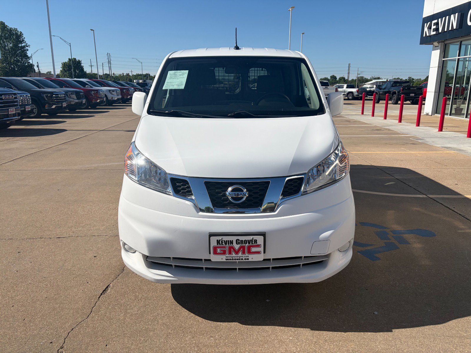 Used 2018 Nissan NV200 SV w/ Navigation Package FWD image 2