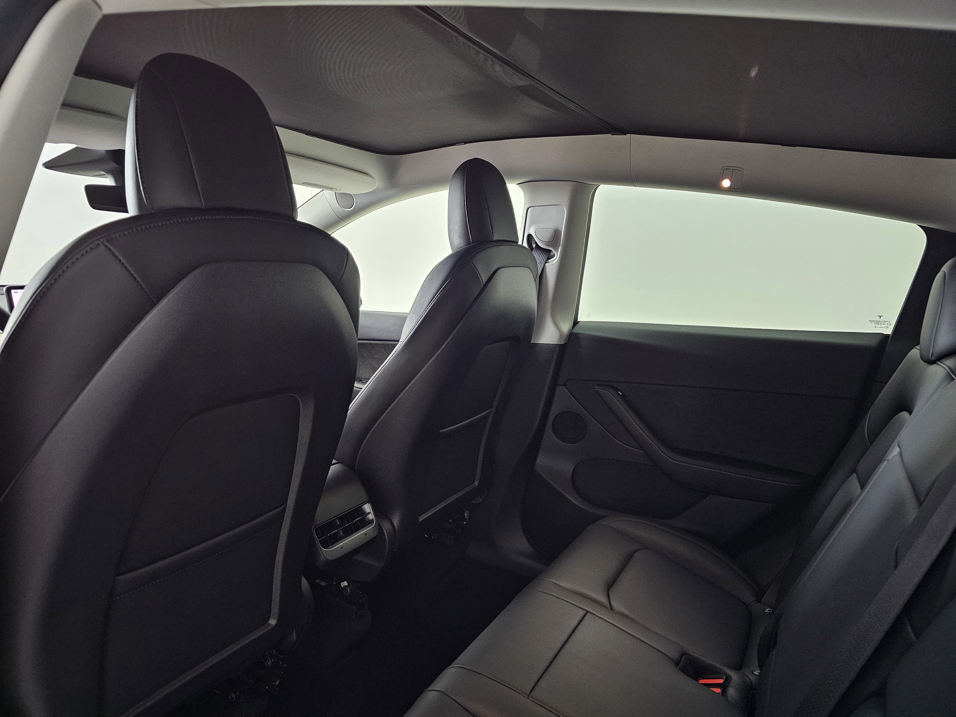 Used 2022 Tesla Model Y Performance image 18