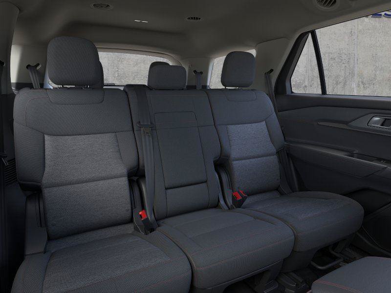 Used 2026 Ford Explorer Active AWD/4WD image 11