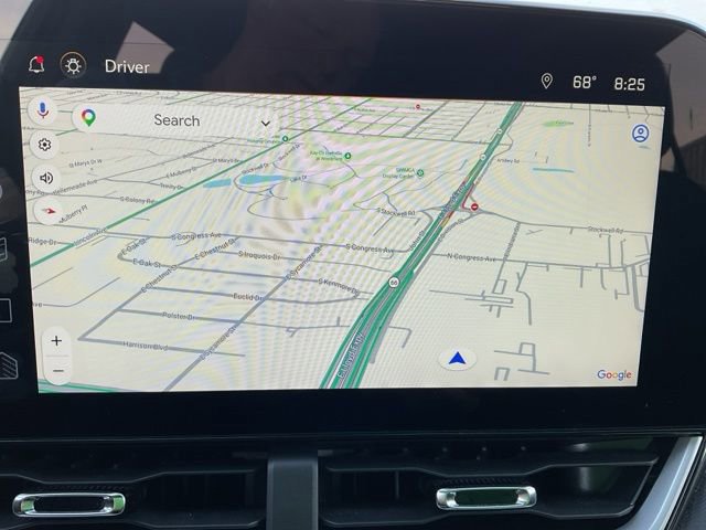 Used 2025 Chevrolet Equinox LT image 2