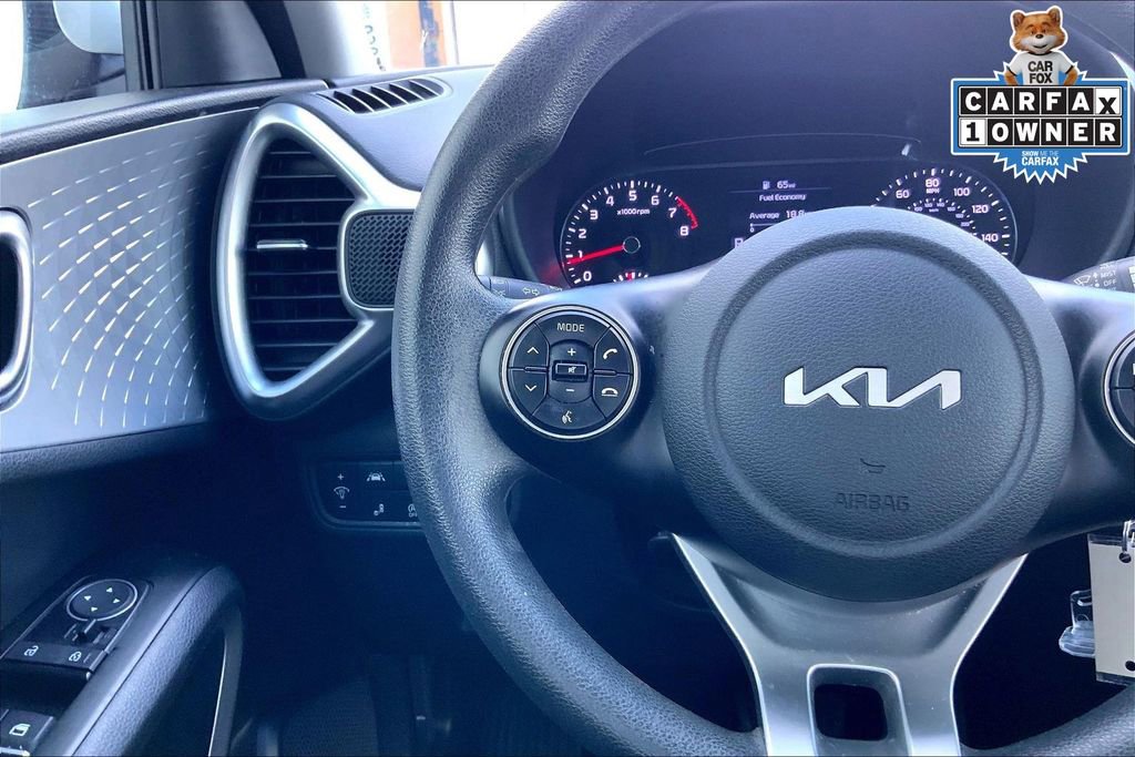 Used 2022 Kia Soul LX w/ Technology Package FWD image 16