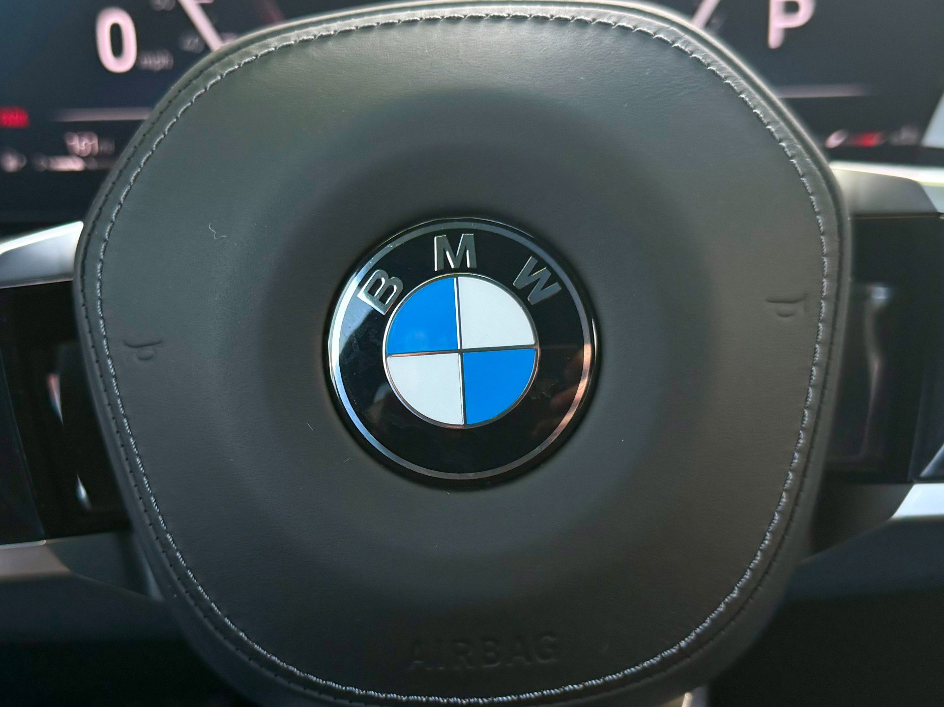 Used 2025 BMW 760i xDrive w/ Executive Package AWD/4WD image 54