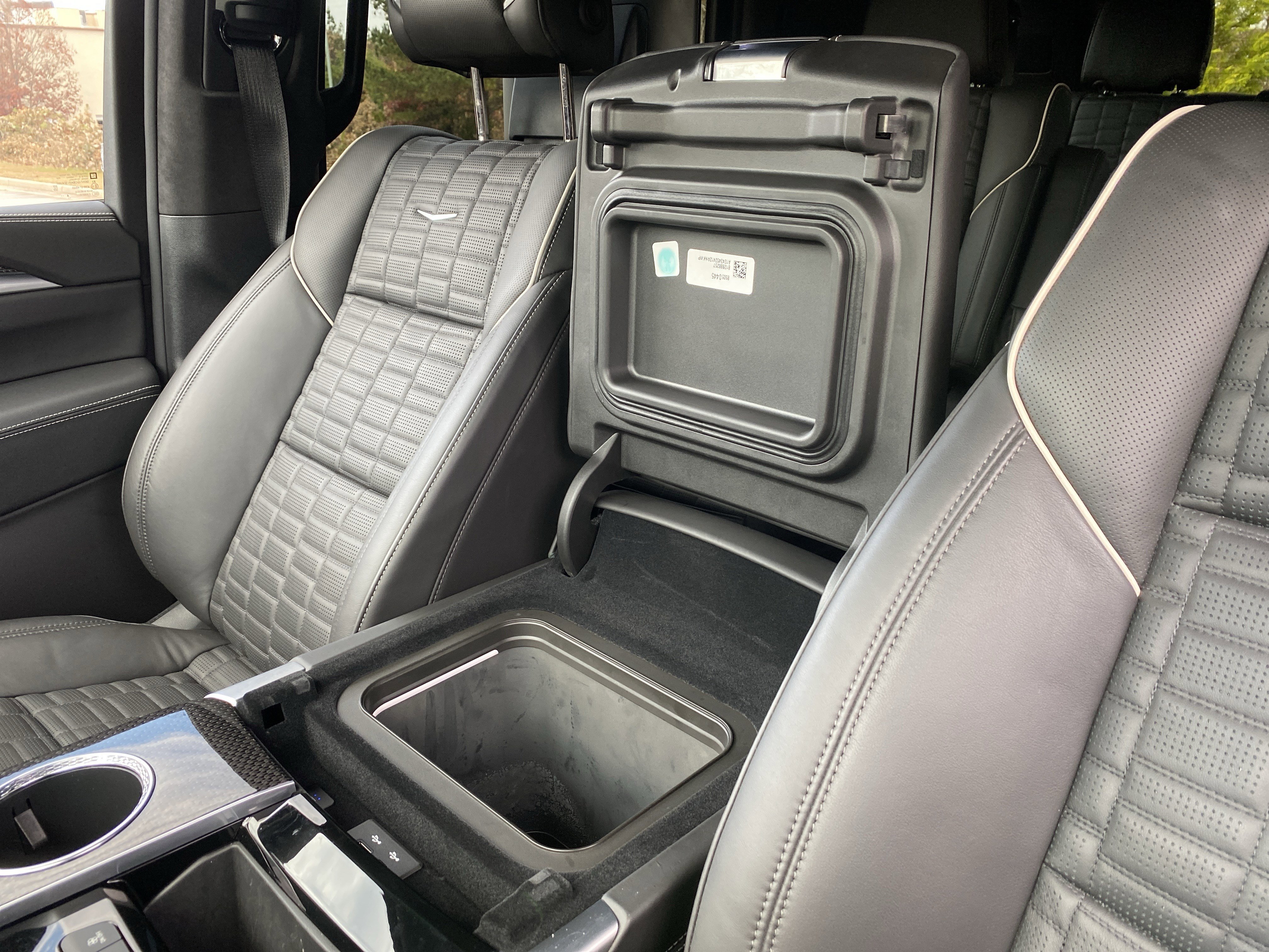 Used 2025 Cadillac Escalade V image 47