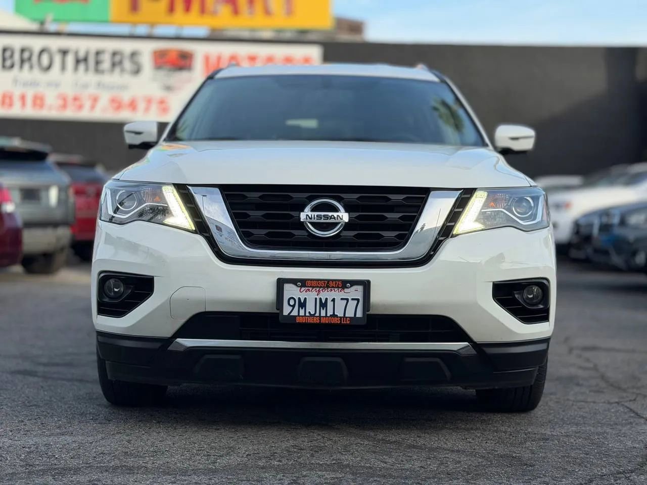 Used 2019 Nissan Pathfinder SL image 3