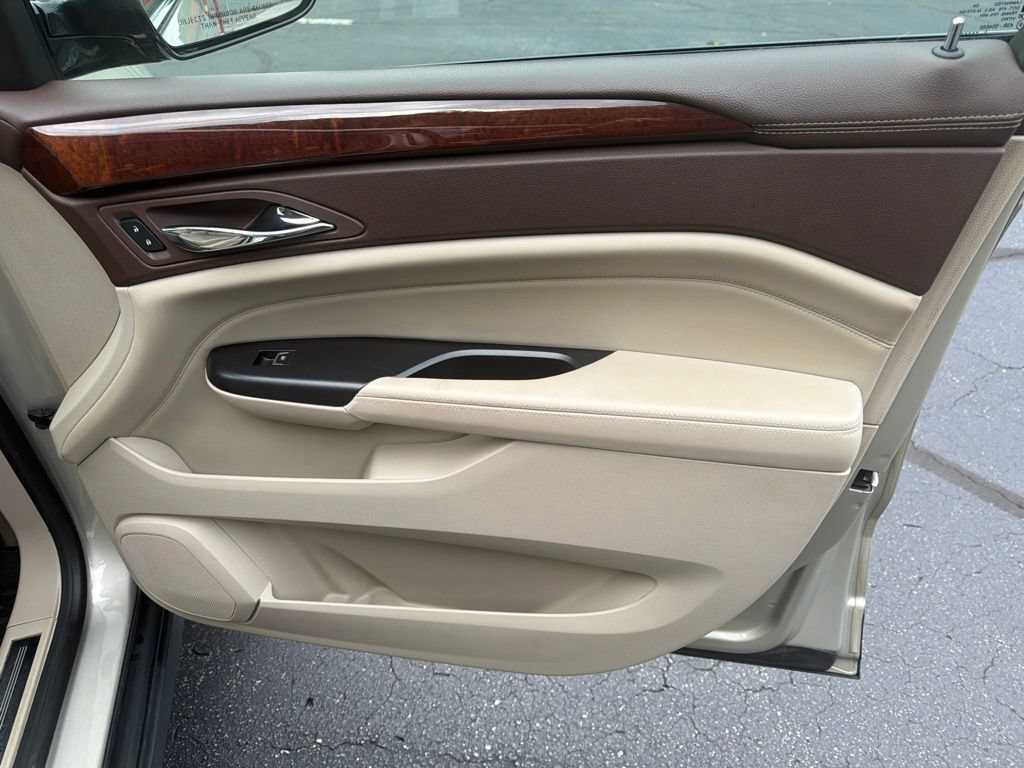 Used 2016 Cadillac SRX Luxury FWD image 15