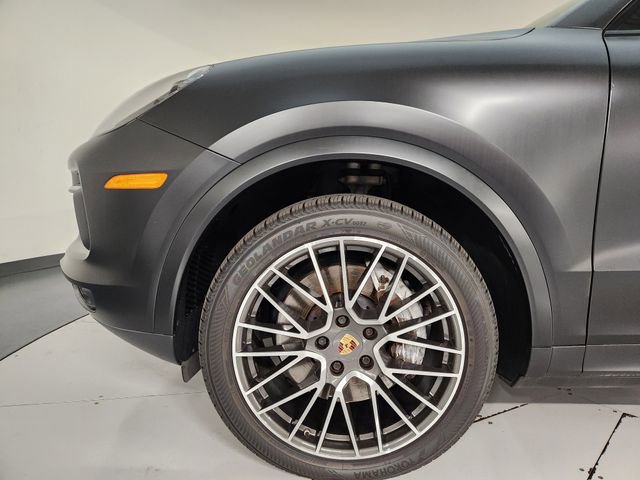 Used 2021 Porsche Cayenne AWD/4WD image 11