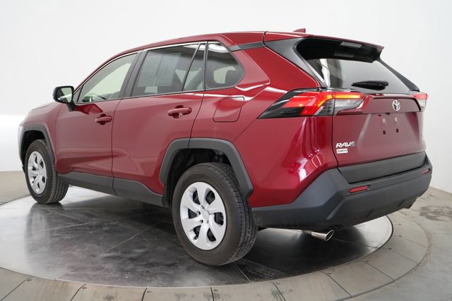 Used 2023 Toyota RAV4 LE image 5