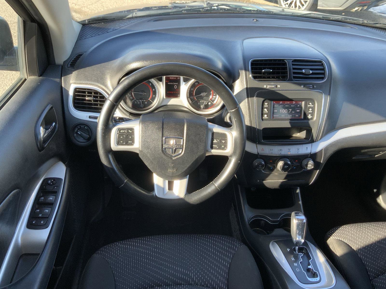 Used 2020 Dodge Journey SE w/ SE Popular Equipment Group image 25