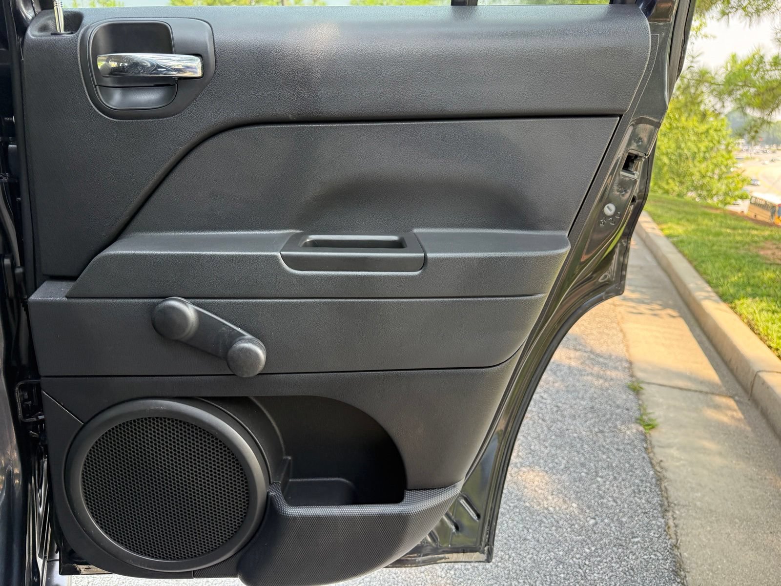 Used 2015 Jeep Patriot Sport FWD image 41