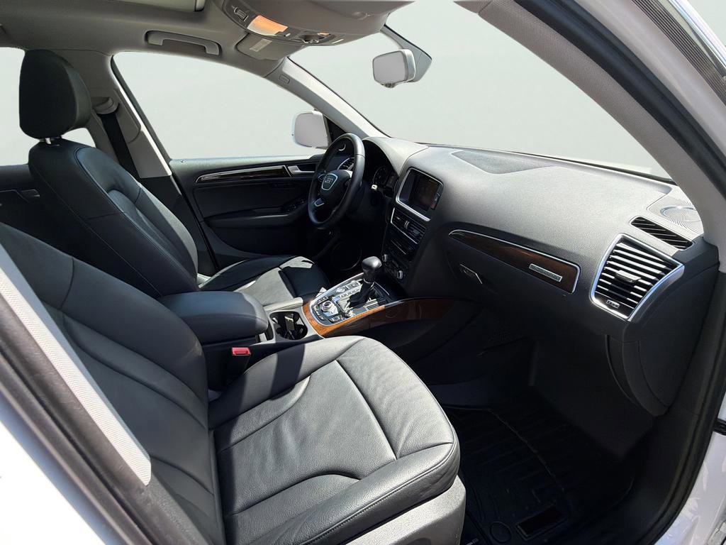 Used 2015 Audi Q5 2.0T Premium Plus w/ Technology Package AWD/4WD image 35