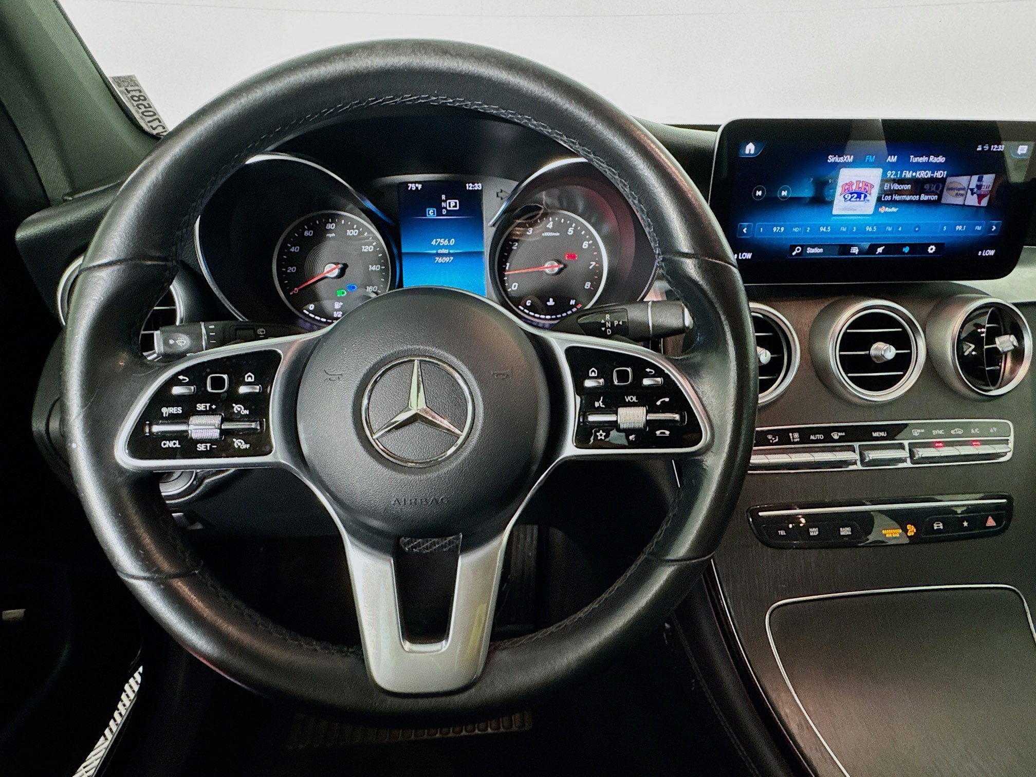 Used 2021 Mercedes-Benz GLC 300 w/ Premium Package image 11