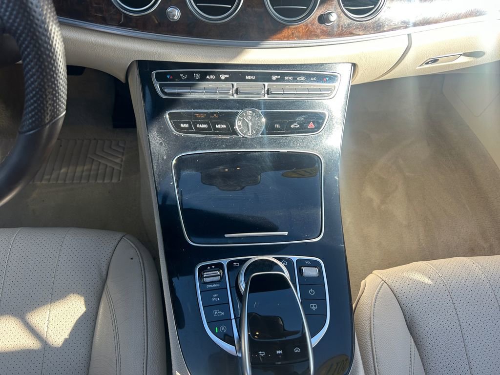 Used 2017 Mercedes-Benz E 300 4MATIC image 11