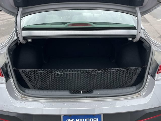 Certified 2025 Hyundai Elantra Sport FWD image 11